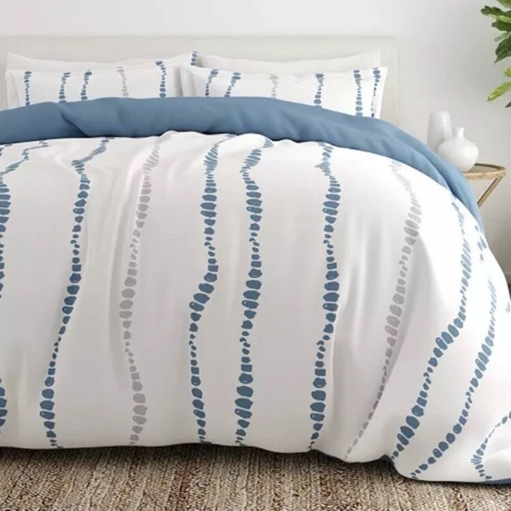 Blue & White Premium soft Reversible  Duvet Cover - 3pc set Home Bedding